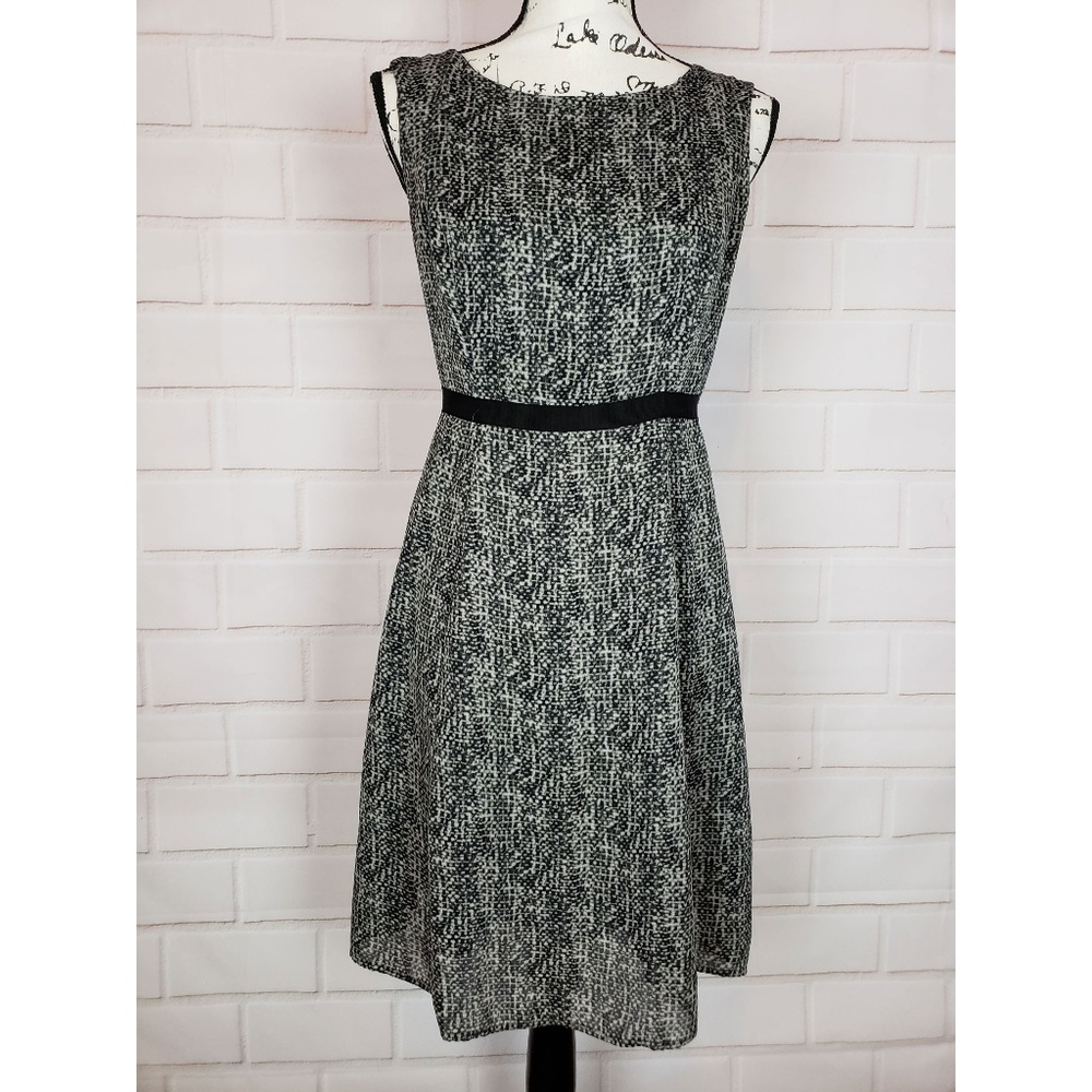 Ann Taylor Loft Fit & Flare Dress Size 2